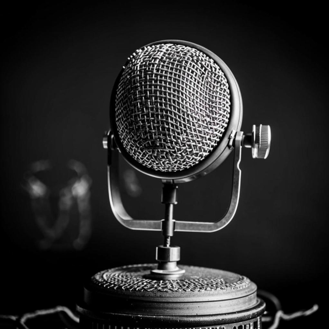 Винтажный микрофон
